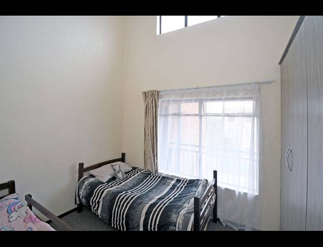 2 BEDROOM TOWNHOUSE FOR SALE IN NORTH RIDING